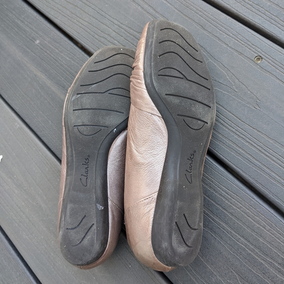 Clarks Chateau Manor Bronze Metallic Leather Flats - Picture 4 of 5